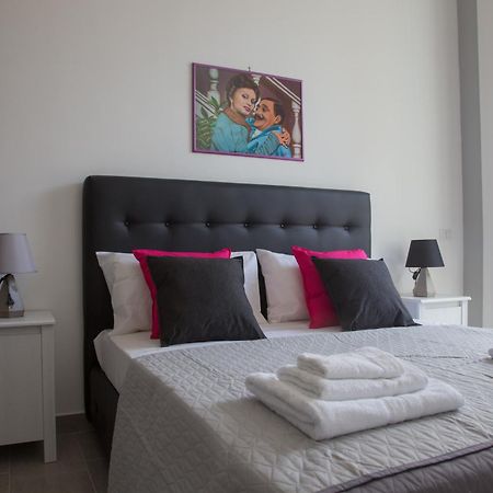 נאפולי Vesuvius Luxury Suites מראה חיצוני תמונה