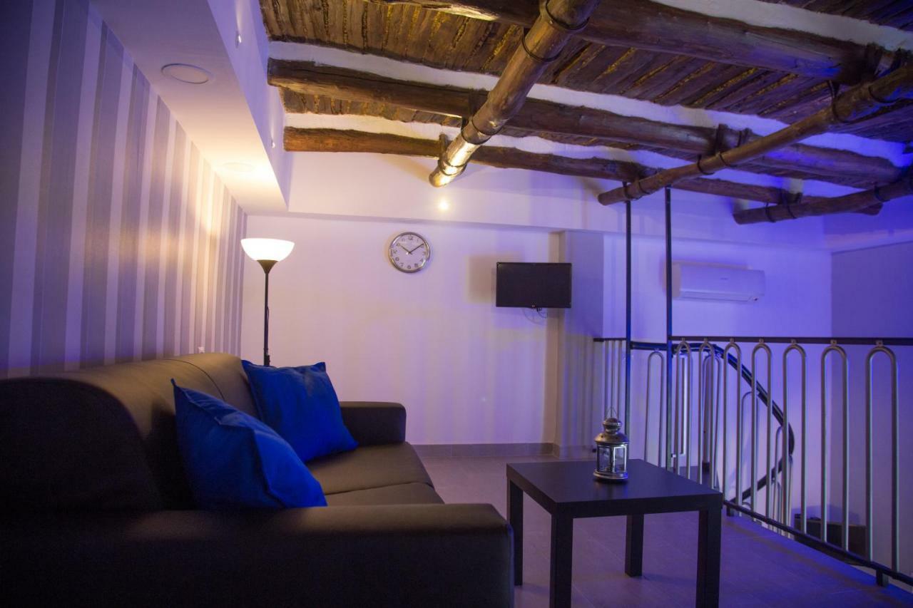 נאפולי Vesuvius Luxury Suites מראה חיצוני תמונה