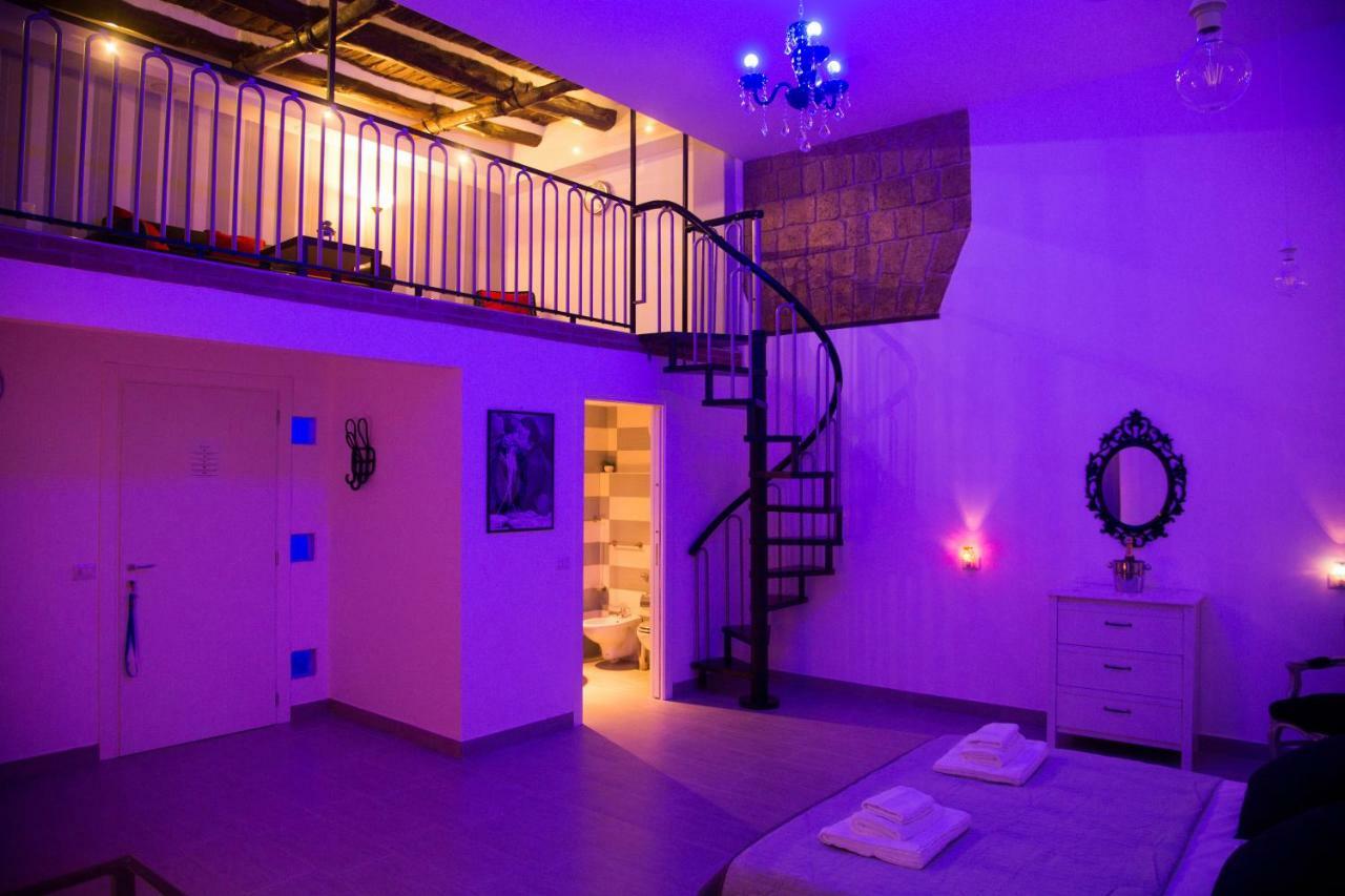 נאפולי Vesuvius Luxury Suites מראה חיצוני תמונה