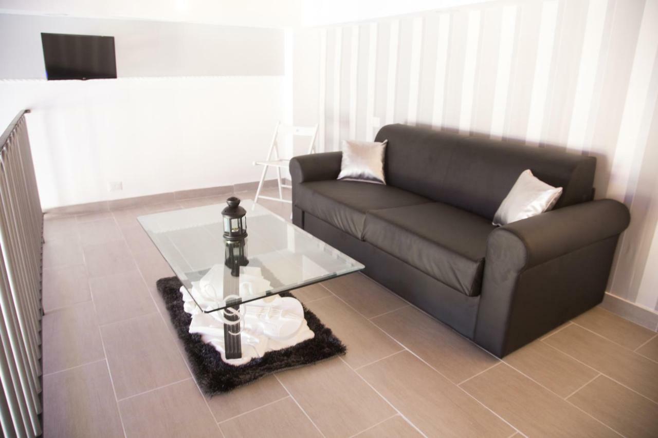 נאפולי Vesuvius Luxury Suites מראה חיצוני תמונה