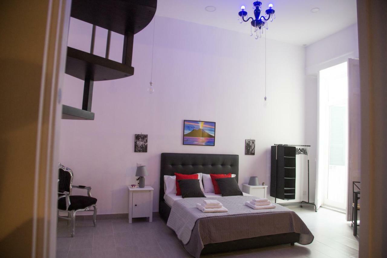 נאפולי Vesuvius Luxury Suites מראה חיצוני תמונה